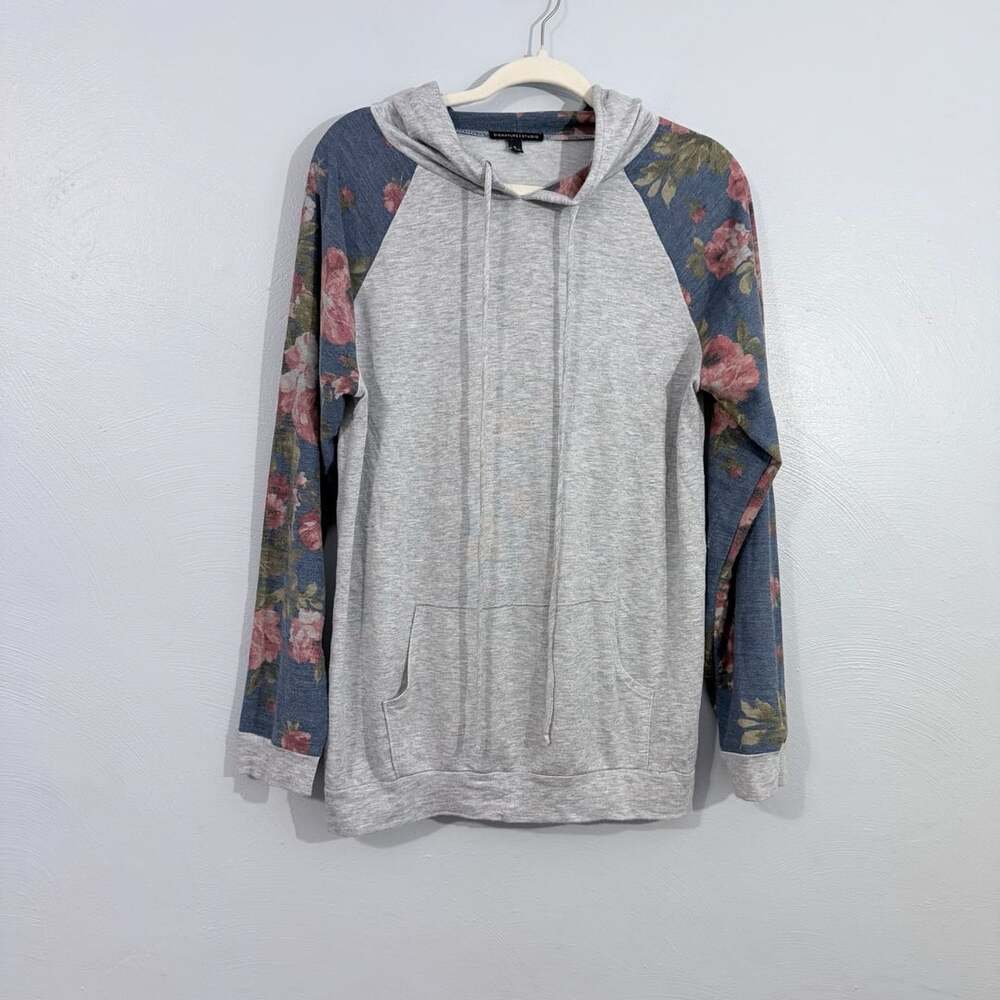 Signature Studio Hoodie Size L Gray Floral Raglan Sleeves